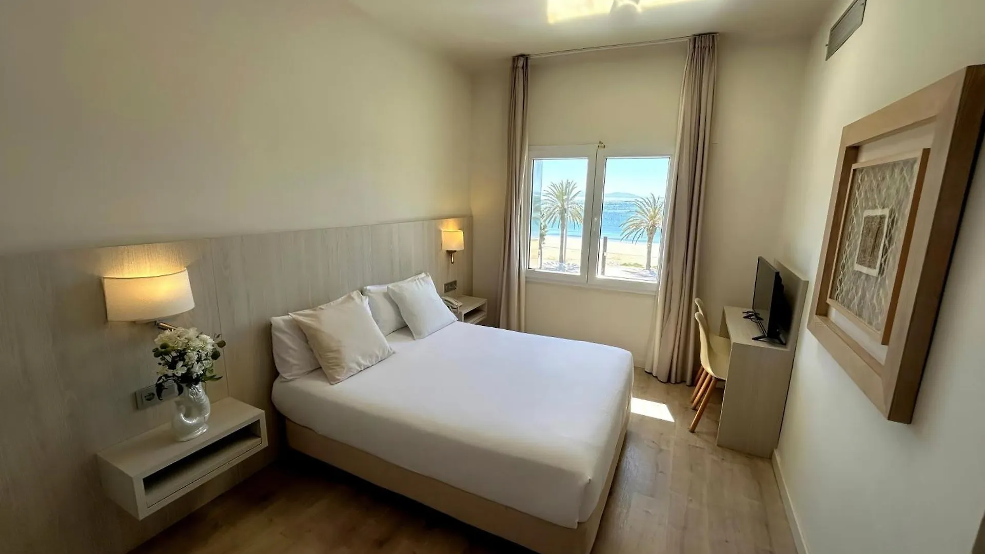 Hotel Marina Roses 3*,