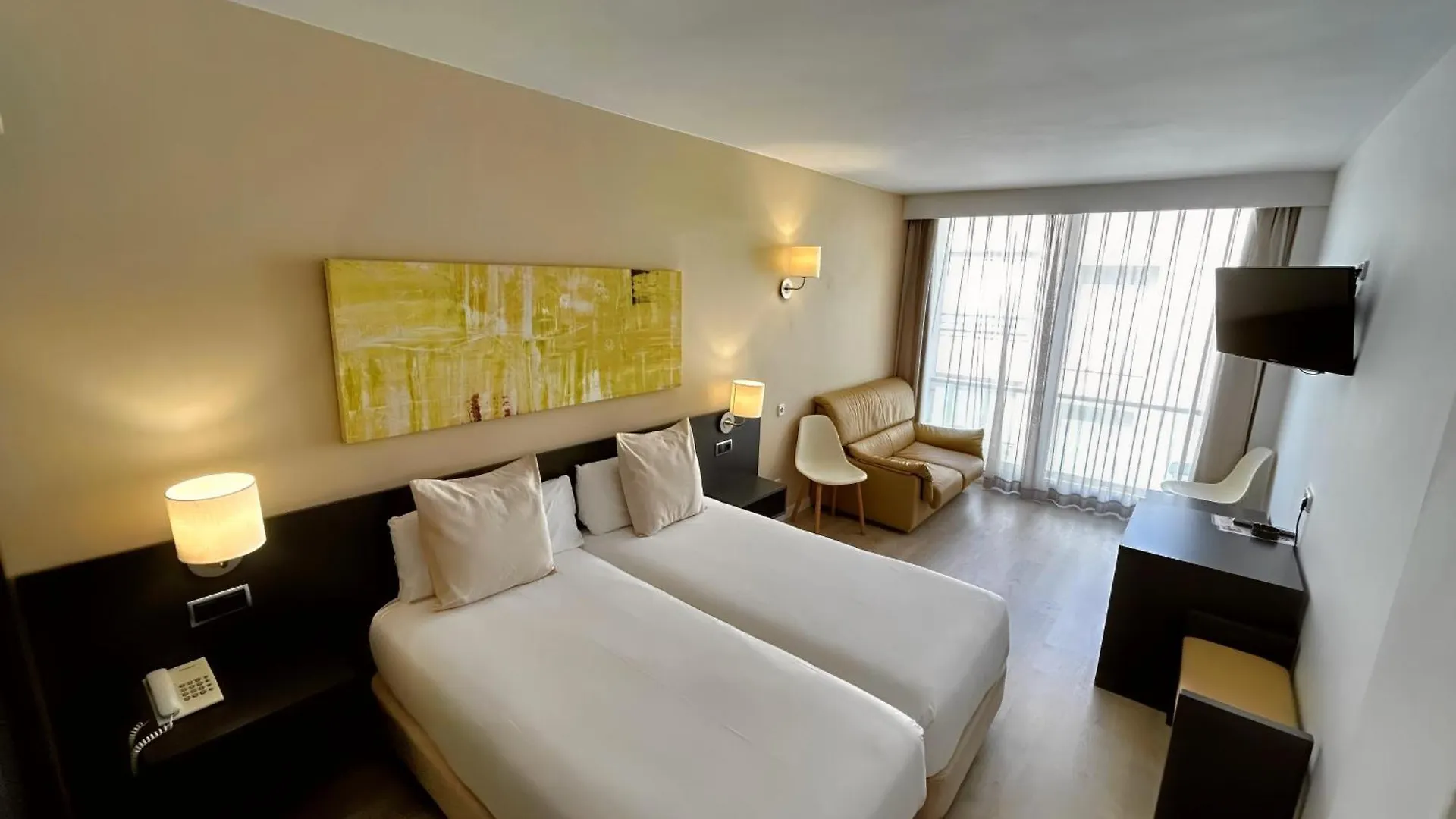 Hotel Marina روساس